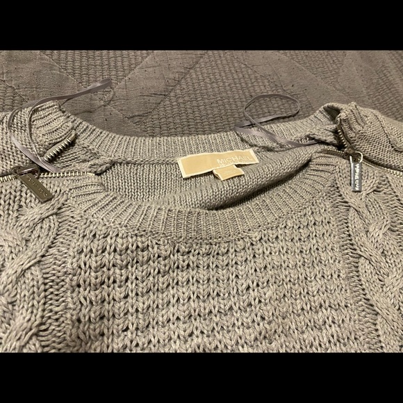 Michael Kors Sweater Gray - Picture 2 of 3